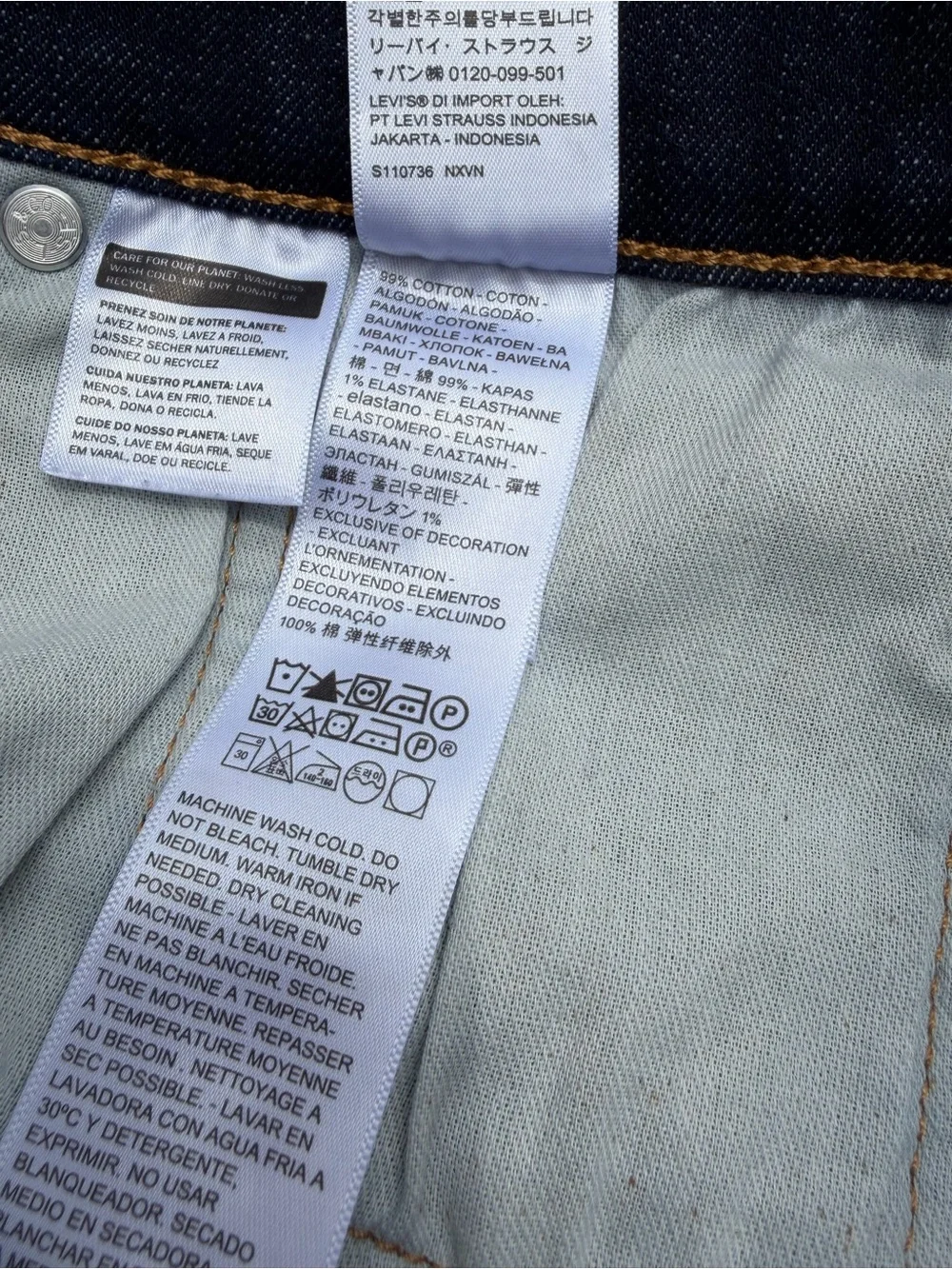 Levi's 541 Jeans Mens 34x30 Darkest Blue Athletic Tapered Denim Zip Fly 5 Pocket